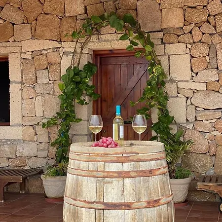 Finca Rural En Arico By Paramount Holidays *